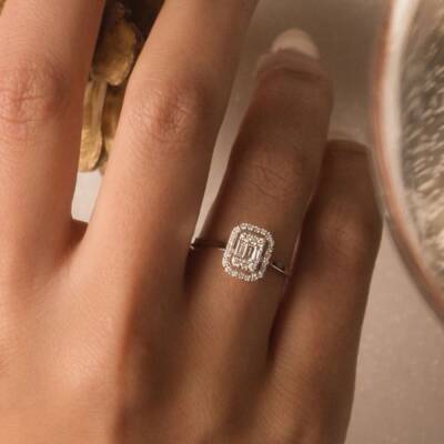0,26 Ct Baget Pırlanta Yüzük