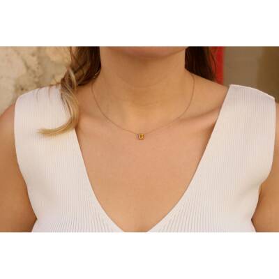 0.03 CT Pırlanta Taşlı Ve Sarı Mineli B Harf Kolye
